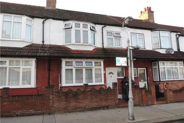  Image of 3 bedroom Terraced house to rent in Tunstall Road Addiscombe Croydon CR0 at Tunstall Road, Addiscombe, Croydon CR0