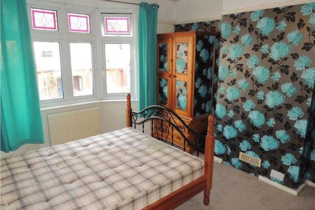  Image of 3 bedroom Terraced house to rent in Tunstall Road Addiscombe Croydon CR0 at Tunstall Road, Addiscombe, Croydon CR0