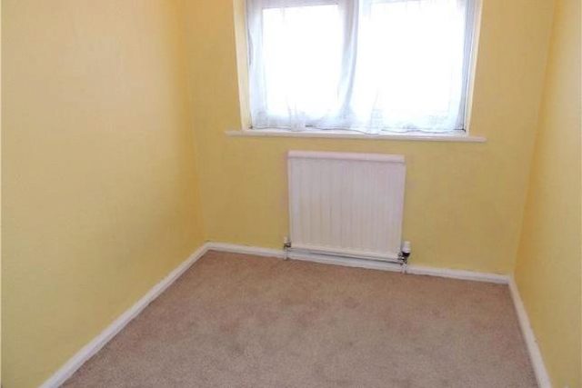  Image of 3 bedroom Terraced house to rent in Tunstall Road Addiscombe Croydon CR0 at Tunstall Road, Addiscombe, Croydon CR0