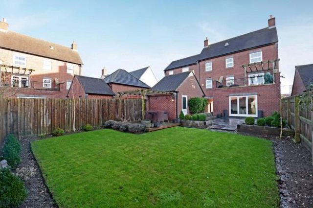  Image of 4 bedroom Semi-Detached house for sale in Stalbridge Drive Runcorn WA7 at Stalbridge Drive, Runcorn, Sandymoor WA7