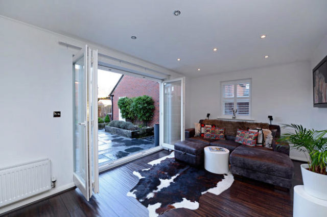  Image of 4 bedroom Semi-Detached house for sale in Stalbridge Drive Runcorn WA7 at Stalbridge Drive, Runcorn, Sandymoor WA7