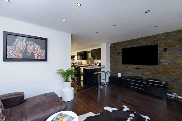  Image of 4 bedroom Semi-Detached house for sale in Stalbridge Drive Runcorn WA7 at Stalbridge Drive, Runcorn, Sandymoor WA7