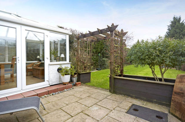  Image of 4 bedroom Semi-Detached house for sale in The Mount Coulsdon CR5 at The Mount, Coulsdon CR5