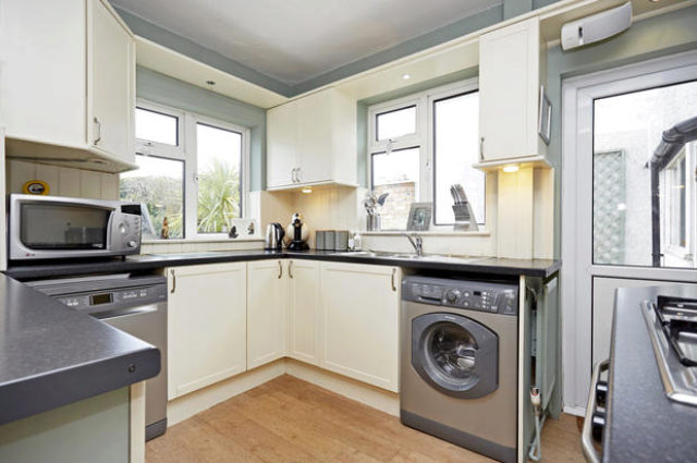  Image of 4 bedroom Semi-Detached house for sale in The Mount Coulsdon CR5 at The Mount, Coulsdon CR5