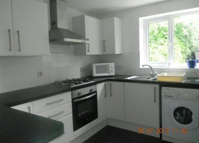  Image of 6 bedroom Property to rent in Shelbourne Road Bournemouth BH8 at Shelbourne Road, Bournemouth BH8