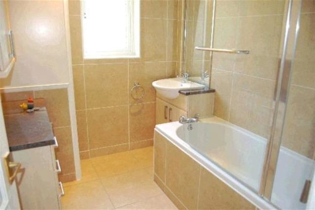  Image of 1 bedroom Flat to rent in Bittacy Hill London NW7 at Bittacy Hill, Mill Hill, London NW7