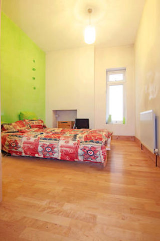  Image of 1 bedroom Maisonette for sale in Selhurst Road London SE25 at Selhurst Road, London SE25