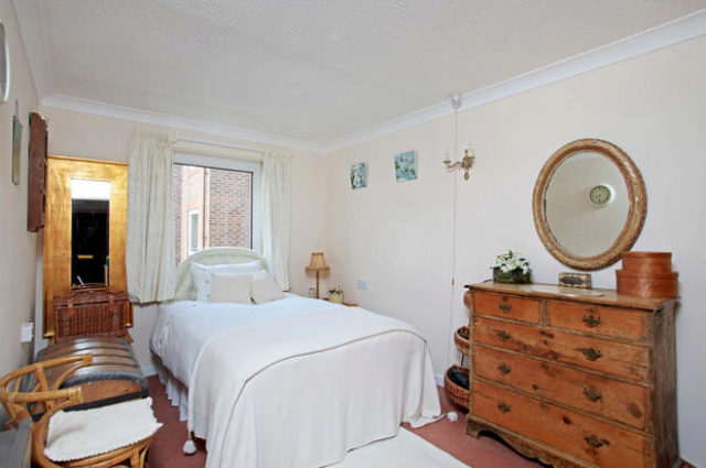  Image of 1 bedroom Property for sale in Priory Road Wells BA5 at Homechime House, Priory Road, Wells BA5