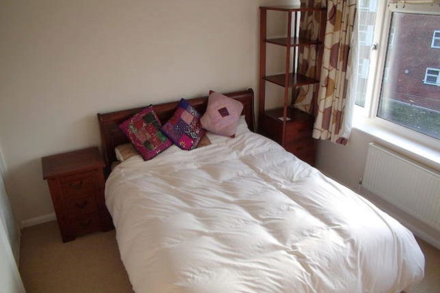 Image of 2 bedroom Duplex to rent in Prospect Street Reading RG1 at Tetbury Court, Reading RG1