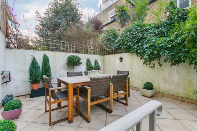  Image of 2 bedroom Flat for sale in Crookham Road London SW6 at Crookham Road, London SW6