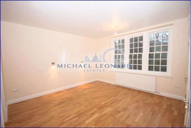  Image of 2 bedroom Flat to rent in Bracknell Gardens London NW3 at Fff Back, Bracknell Gardens, Hampstead NW3
