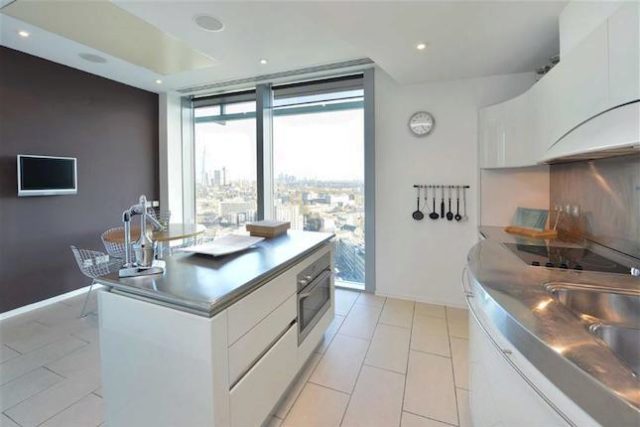  Image of 3 bedroom Flat for sale in Westminster Bridge Road London SE1 at The Perspective Building, South Bank, London SE1