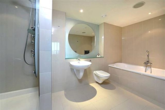  Image of 3 bedroom Flat for sale in Westminster Bridge Road London SE1 at The Perspective Building, South Bank, London SE1