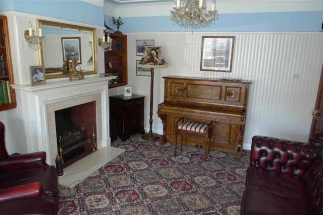  Image of 3 bedroom Semi-Detached house for sale in Newearth Road Walkden Manchester M28 at Newearth Road, Worsley, Manchester M28