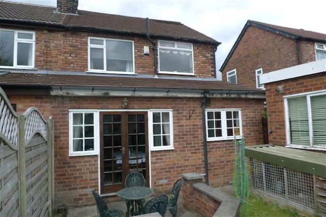  Image of 3 bedroom Semi-Detached house to rent in Newearth Road Walkden Manchester M28 at Newearth Road, Worsley, Manchester M28