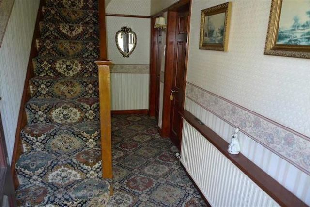  Image of 3 bedroom Semi-Detached house to rent in Newearth Road Walkden Manchester M28 at Newearth Road, Worsley, Manchester M28
