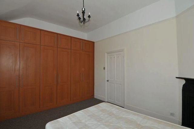  Image of 3 bedroom Terraced house to rent in Landseer Road Enfield EN1 at Landseer Road, Enfield, London EN1