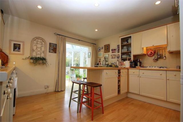  Image of 4 bedroom Detached house for sale in Montagu Road Datchet Slough SL3 at Montagu Road, Datchet, Berkshire SL3