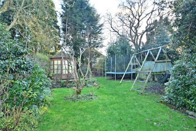 Image of 4 bedroom Semi-Detached house for sale in Kingsway Petts Wood Orpington BR5 at Kingsway, Petts Wood, Orpington BR5