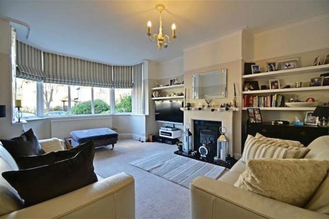  Image of 4 bedroom Semi-Detached house for sale in Kingsway Petts Wood Orpington BR5 at Kingsway, Petts Wood, Orpington BR5