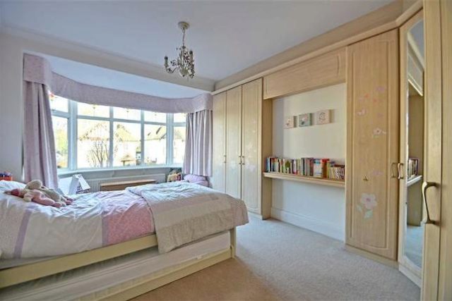  Image of 4 bedroom Semi-Detached house for sale in Kingsway Petts Wood Orpington BR5 at Kingsway, Petts Wood, Orpington BR5