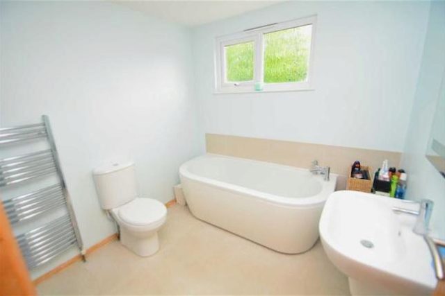  Image of 4 bedroom Semi-Detached house to rent in Shepperton Road Petts Wood Orpington BR5 at Shepperton Road, Petts Wood, Orpington BR5