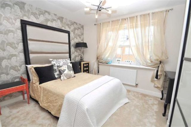  Image of 5 bedroom Detached house to rent in Century Way Beckenham BR3 at Century Way, Beckenham, Kent BR3