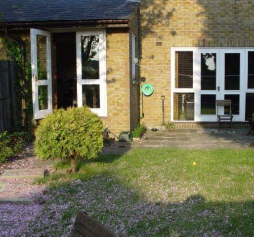  Image of 4 bedroom Town House to rent in Nightingale Way London E6 at Nightingale Way, London E6