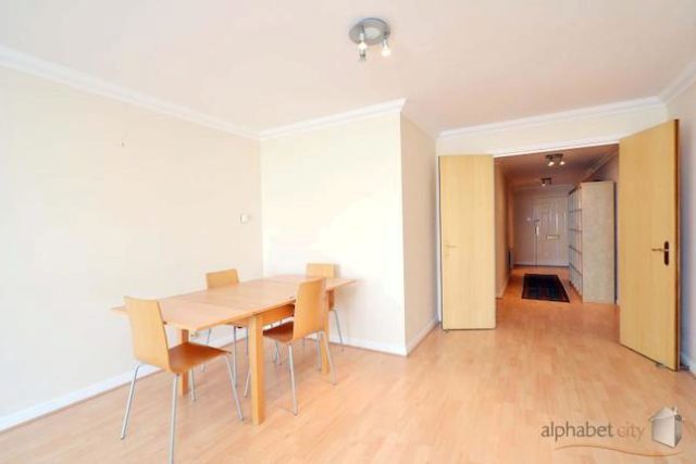  Image of 2 bedroom Flat for sale in Millennium Drive London E14 at Millennium Drive, London E14