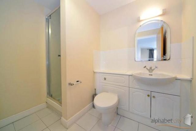  Image of 2 bedroom Flat for sale in Millennium Drive London E14 at Millennium Drive, London E14