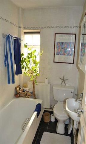  Image of 2 bedroom Maisonette to rent in Neale Close London N2 at Neale Close, Hampstead Garden Suburb, London N2