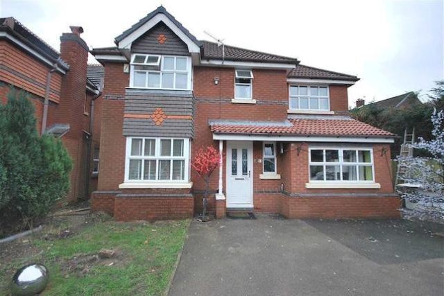  Image of 6 bedroom Detached house for sale in Highcrest Grove Tyldesley Manchester M29 at Highcrest Grove, Tyldesley, Manchester M29