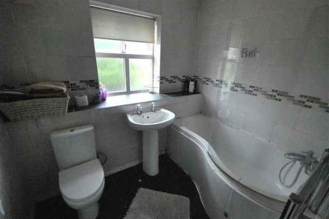  Image of 6 bedroom Detached house for sale in Highcrest Grove Tyldesley Manchester M29 at Highcrest Grove, Tyldesley, Manchester M29