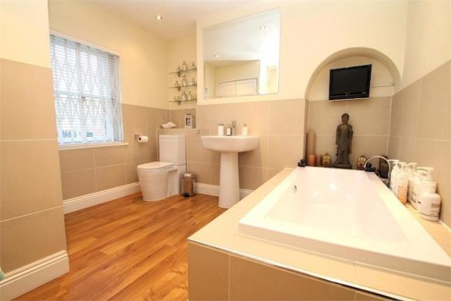  Image of 2 bedroom Cottage for sale in High Street Iver SL0 at High Street, Iver, Buckinghamshire SL0