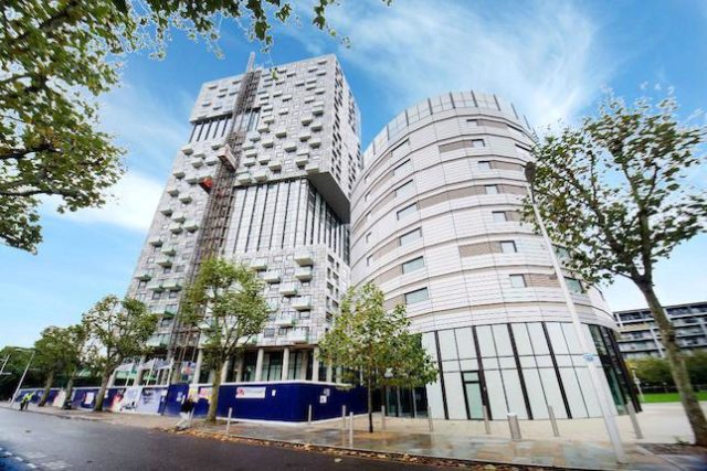 Image of 2 bedroom Flat for sale in Indescon Square London E14 at Greenwich Tower, Lincoln Plaza, Canary Wharf, London E14