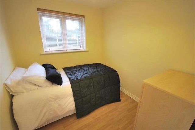  Image of 2 bedroom Flat for sale in Everside Close Walkden Manchester M28 at Everside Close, Walkden, Manchester M28