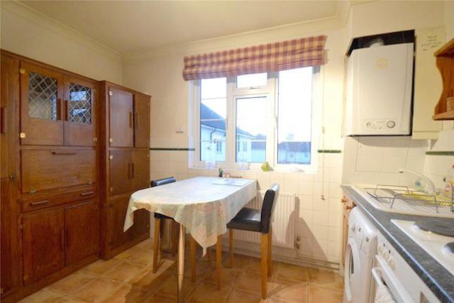  Image of 2 bedroom Flat to rent in Addiscombe Road Croydon CR0 at Cecil Court, Addiscombe Road, East Croydon CR0