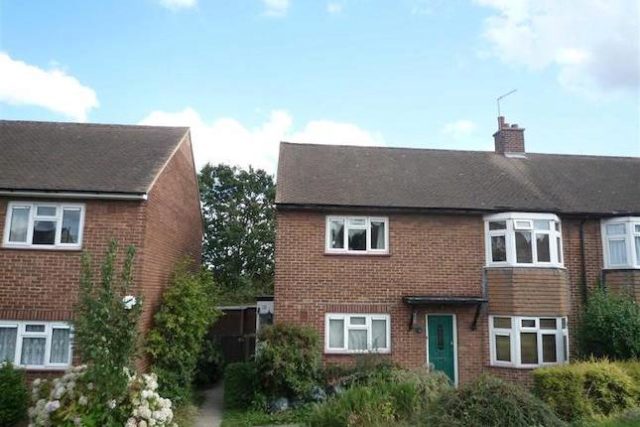  Image of 2 bedroom Flat to rent in Imperial Way Chislehurst BR7 at Imperial Way, Chislehurst BR7