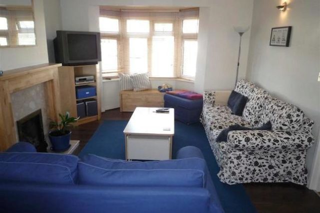  Image of 2 bedroom Flat to rent in Imperial Way Chislehurst BR7 at Imperial Way, Chislehurst BR7