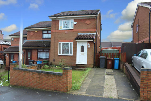  Image of 2 bedroom Semi-Detached house to rent in Wellington Road Oldham OL8 at Wellington Road, Oldham OL8