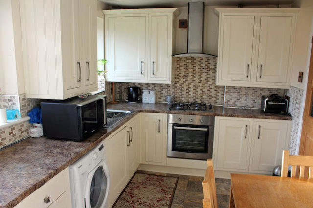  Image of 2 bedroom Semi-Detached house to rent in Wellington Road Oldham OL8 at Wellington Road, Oldham OL8