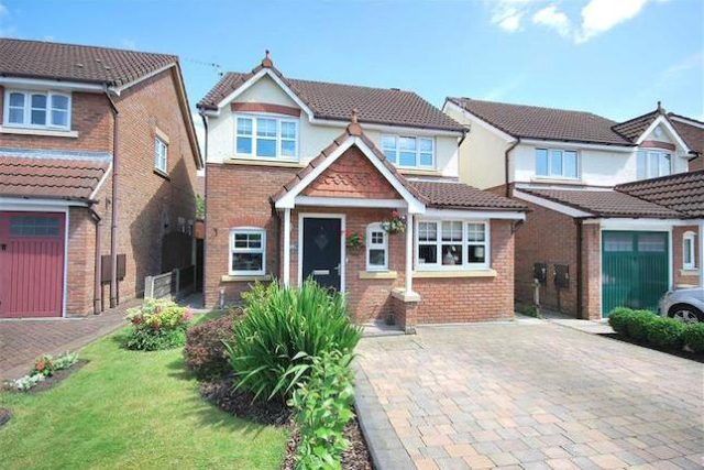  Image of 3 bedroom Detached house for sale in Ladyhill View Walkden Manchester M28 at Ladyhill View, Walkden, Manchester M28