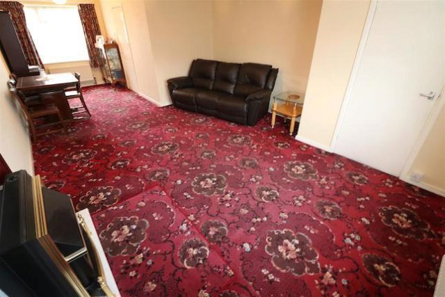  Image of 3 bedroom Semi-Detached house for sale in Masefield Drive Rushden NN10 at Masefield Drive, Rushden NN10