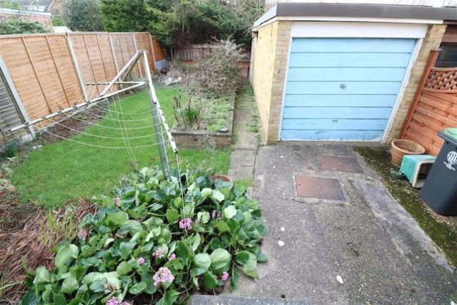  Image of 3 bedroom Semi-Detached house for sale in Masefield Drive Rushden NN10 at Masefield Drive, Rushden NN10