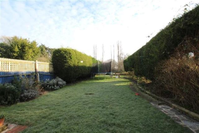  Image of 3 bedroom Semi-Detached house to rent in Felhampton Road London SE9 at Felhampton Road, New Eltham, London SE9