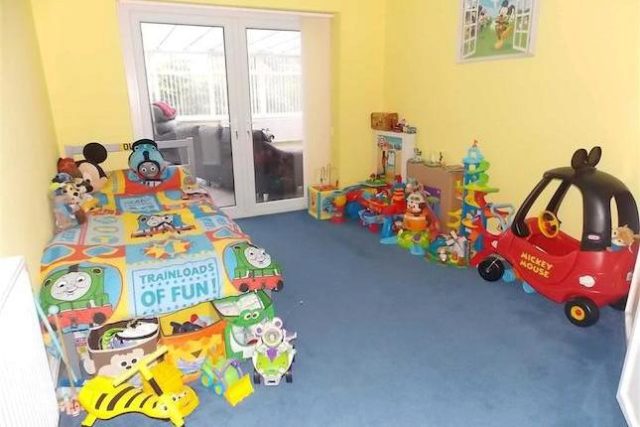  Image of 4 bedroom Detached Bungalow for sale in Ynysybwl Road Pontypridd CF37 at Ynysybwl Road, Pontypridd CF37