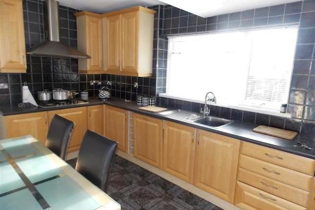  Image of 4 bedroom Detached Bungalow for sale in Ynysybwl Road Pontypridd CF37 at Ynysybwl Road, Pontypridd CF37