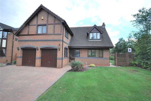  Image of 4 bedroom Detached house to rent in Habergham Close Walkden Manchester M28 at Habergham Close, Walkden, Manchester M28