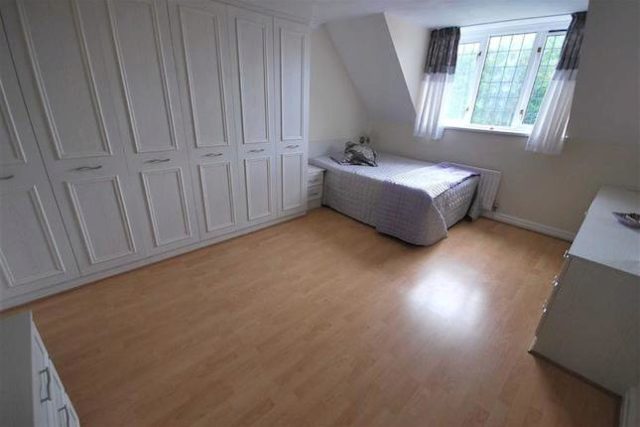  Image of 4 bedroom Detached house to rent in Habergham Close Walkden Manchester M28 at Habergham Close, Walkden, Manchester M28