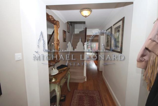  Image of 5 bedroom Property for sale in Stuart Avenue London NW9 at Stuart Avenue, West Hendon NW9